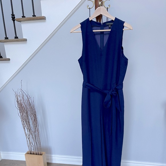 Banana Republic Wide Leg Navy Jumpsuit EUC - Picture 1 of 9
